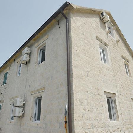 Apartments Mir I Dobro โกตอร์ ภายนอก รูปภาพ