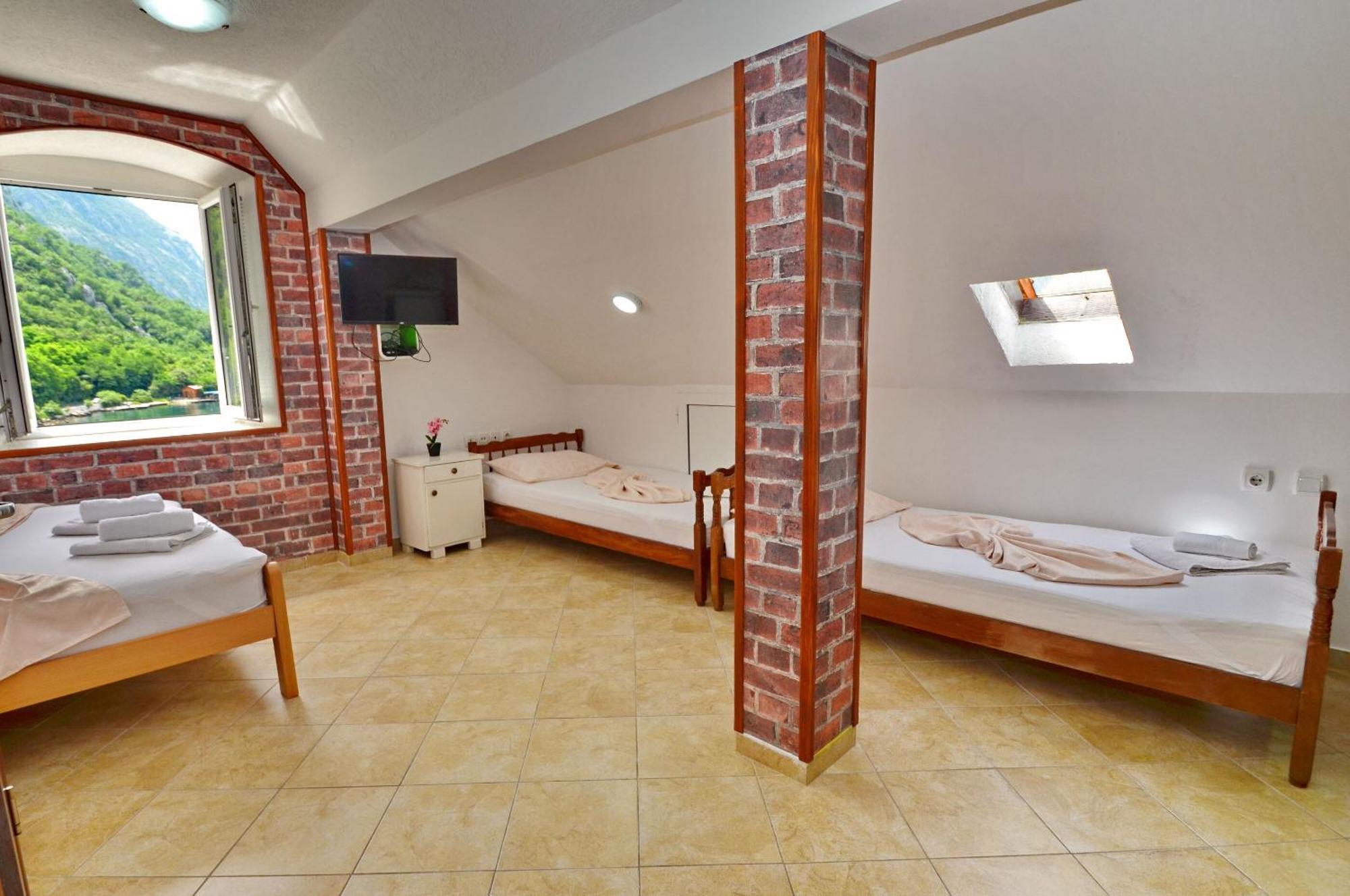 Apartments Mir I Dobro โกตอร์ ภายนอก รูปภาพ