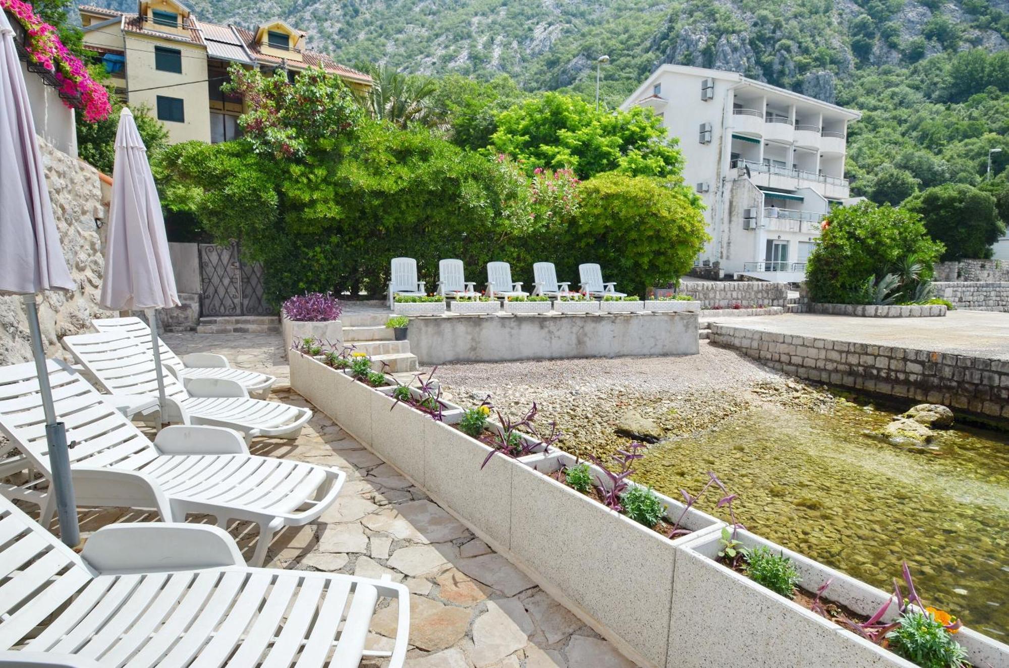 Apartments Mir I Dobro โกตอร์ ภายนอก รูปภาพ