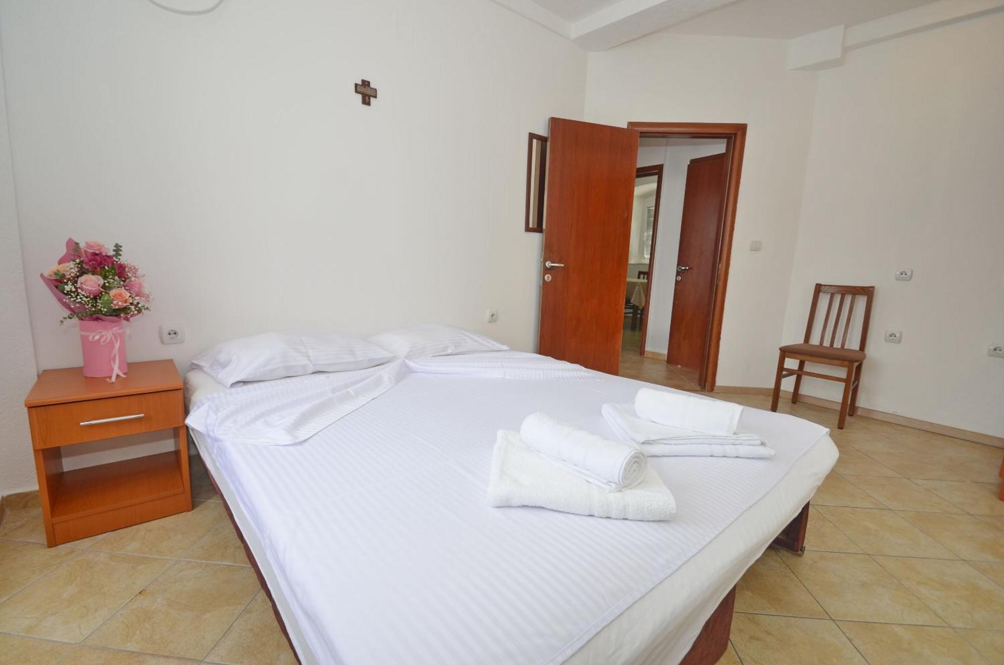 Apartments Mir I Dobro โกตอร์ ภายนอก รูปภาพ
